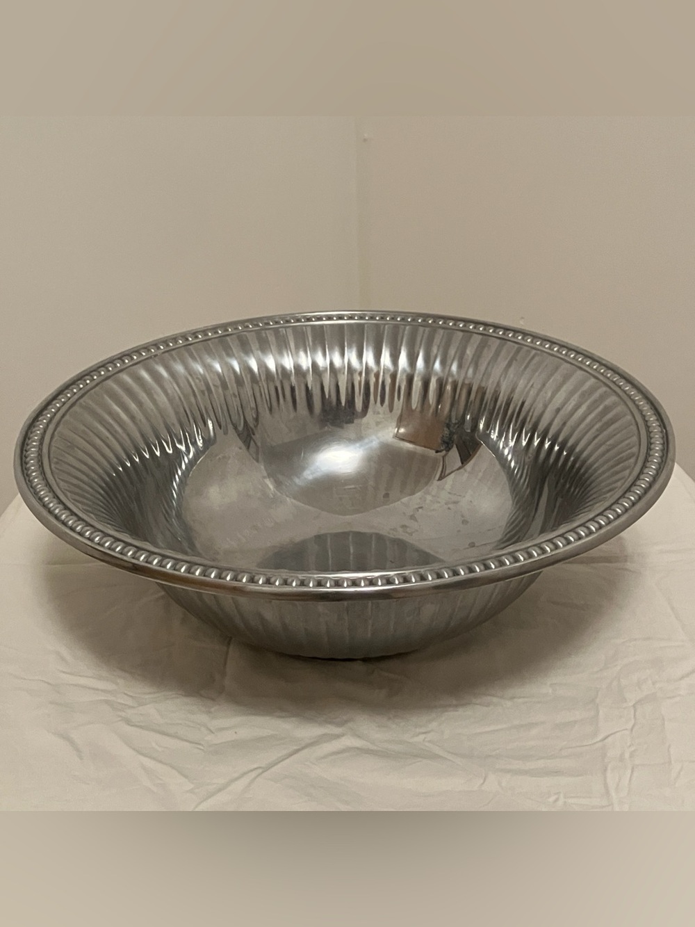 Large Wilton Armetale Serving Bowl